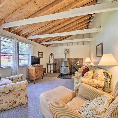Rustic Retreat Across From Lake Family Friendly! Union Buitenkant foto